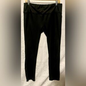 Heyson Sleek Black “Wet Look” Leggings Stretchy Fit Full-Length Design Size XL